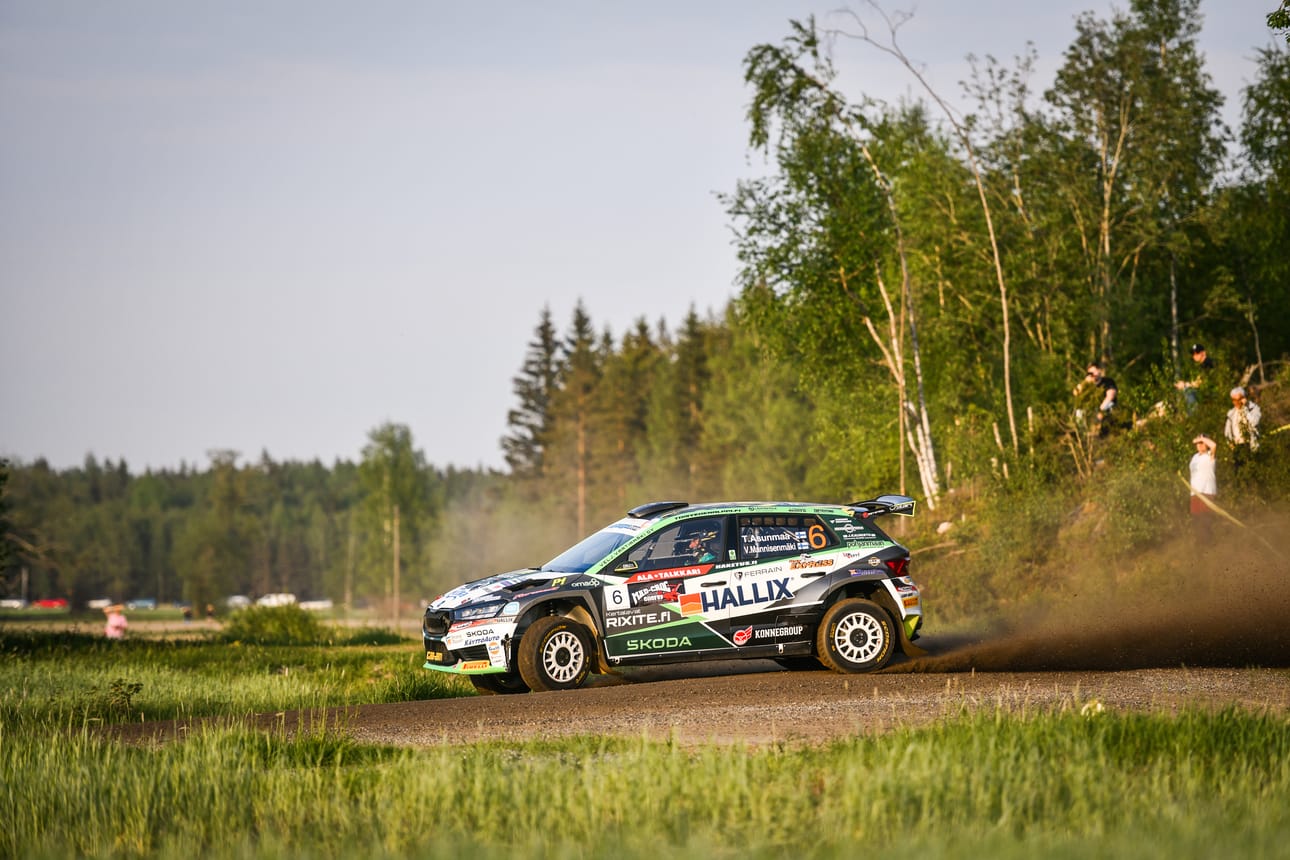 Teemu Asunmaa oli nopein Länsirannikon rallissa.