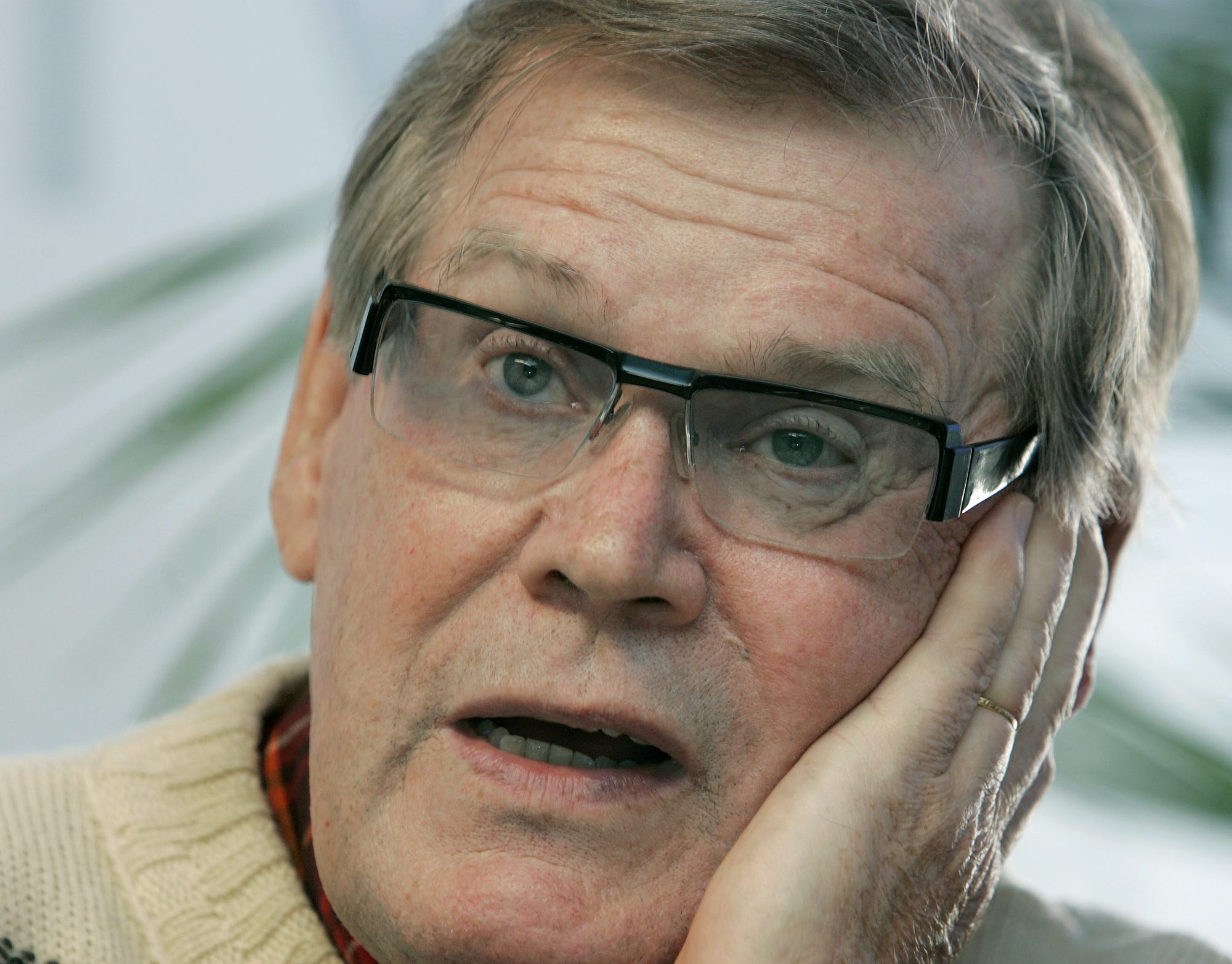 Musiikkineuvos Klaus Järvinen on kuollut – tuli tunnetuksi Levyraadin "Klasuna"