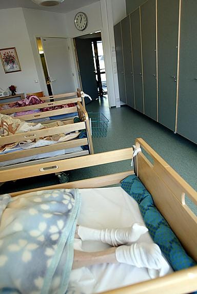 STM puutuu vanhusten lääkkeiden syöntiin.