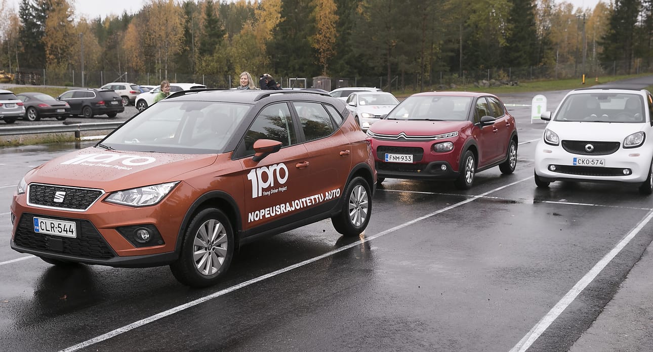 Nokialla järjestetiin tiistaina tilaisuus, jossa esiteltiin kevytautoja, tai siis hidasautoja, median edustajille. Arkistokuva.