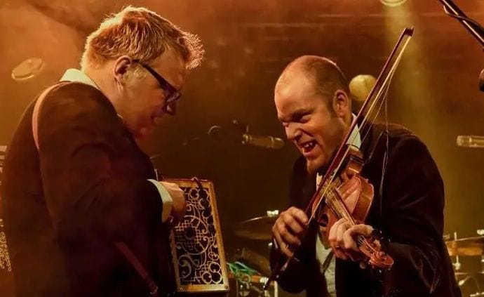Pirulainen -yhtye konserttoi huomenna keskiviikkona kotiseututalo Keskikankaalla osana Elotryskööt-tapahtumia.