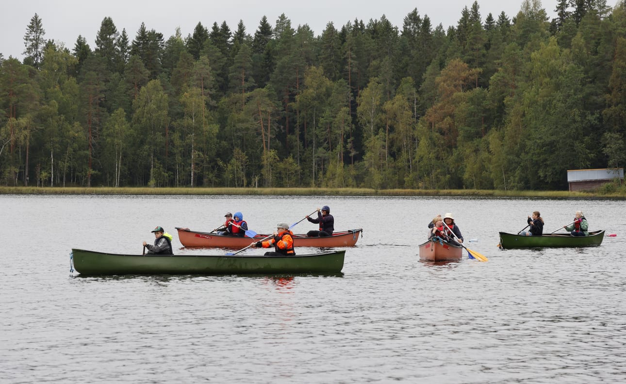 Melonnan harjoittelu aloitettiin lähellä rantaa.