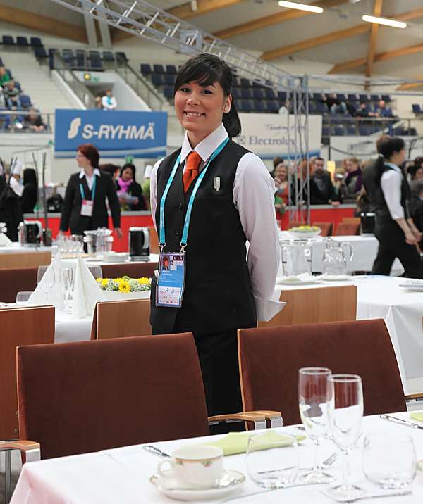Helpottunut tarjoilijafinalisti lopetti urakkansa