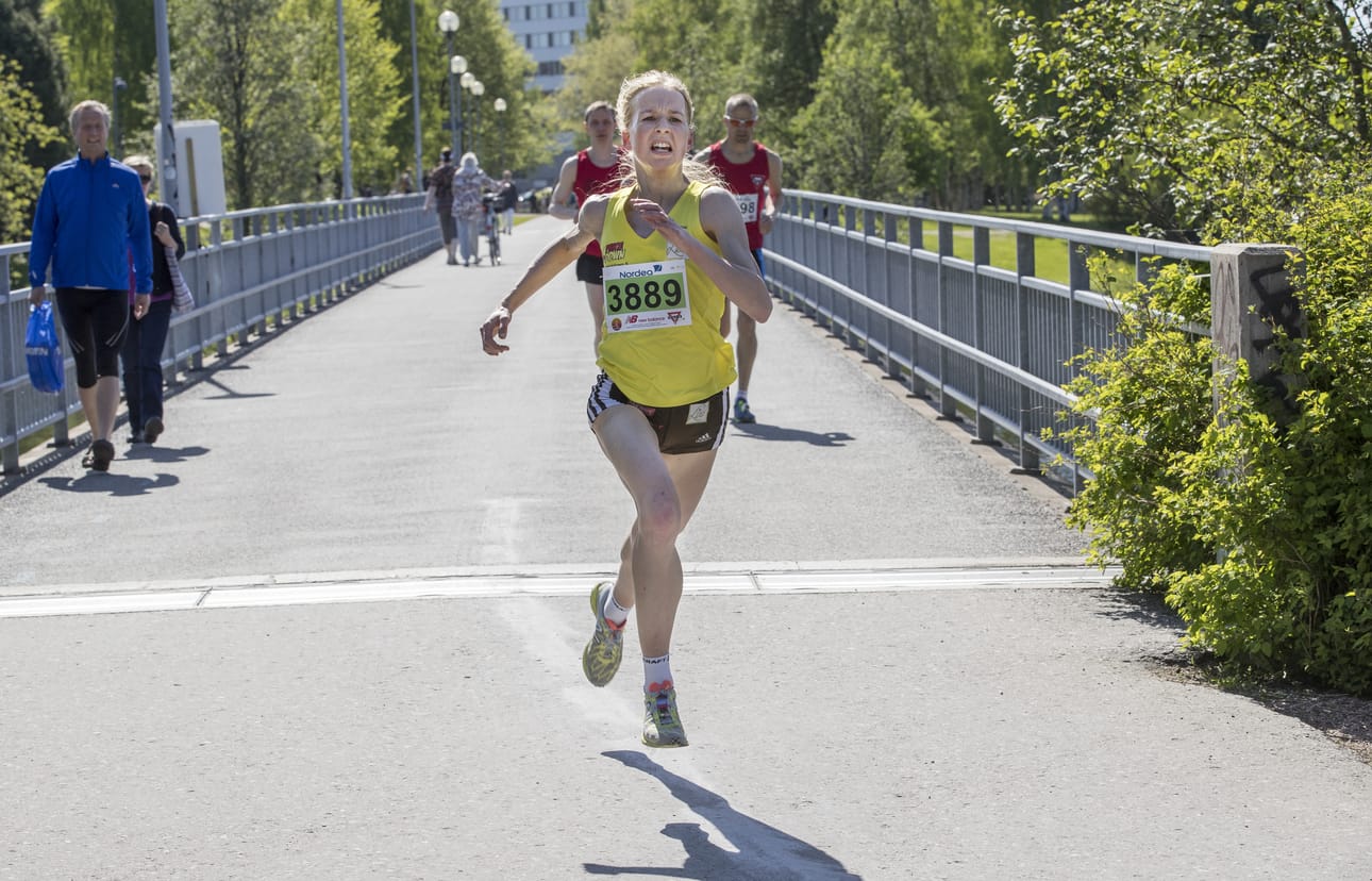 Johanna Peiponen kellotti lauantaina Tervamaratonilla maantiekympin uudeksi naisten SE-ajaksi 31.59