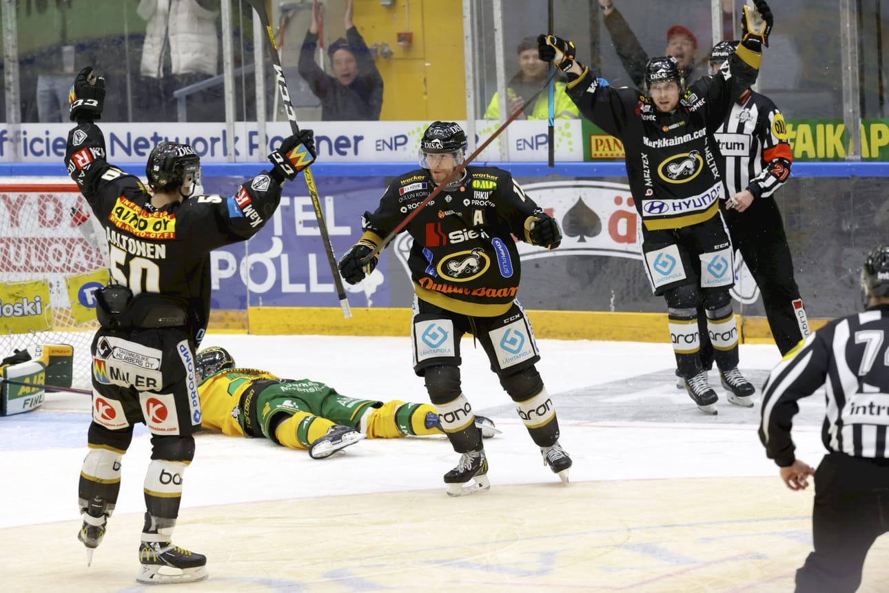 Kärpät pääsi tuulettamaan Mika Pyörälän maalia kolmannessa erässä.