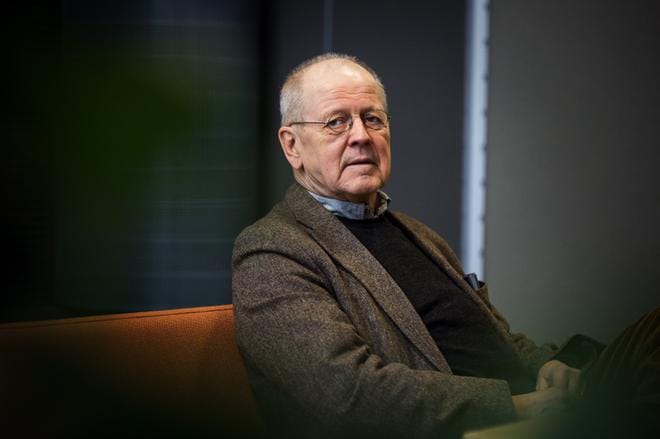 Antti Tuurin Ikitie jatkaa seuraavaksi teatterinäyttämölle. Ikitien esittää ensimmäisenä Lahden kaupunginteatteri.
