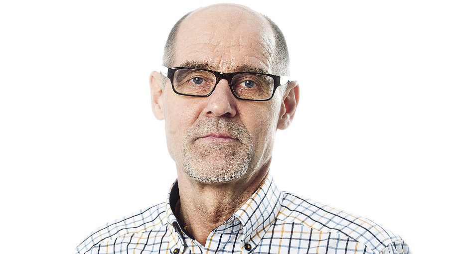 Kolumni: Älä enää kysy, lisääx notskiin vähä puit? – Taloja lämmitetty puulla iät ja ajat, mutta nyt alkaa olla syyllinen olo