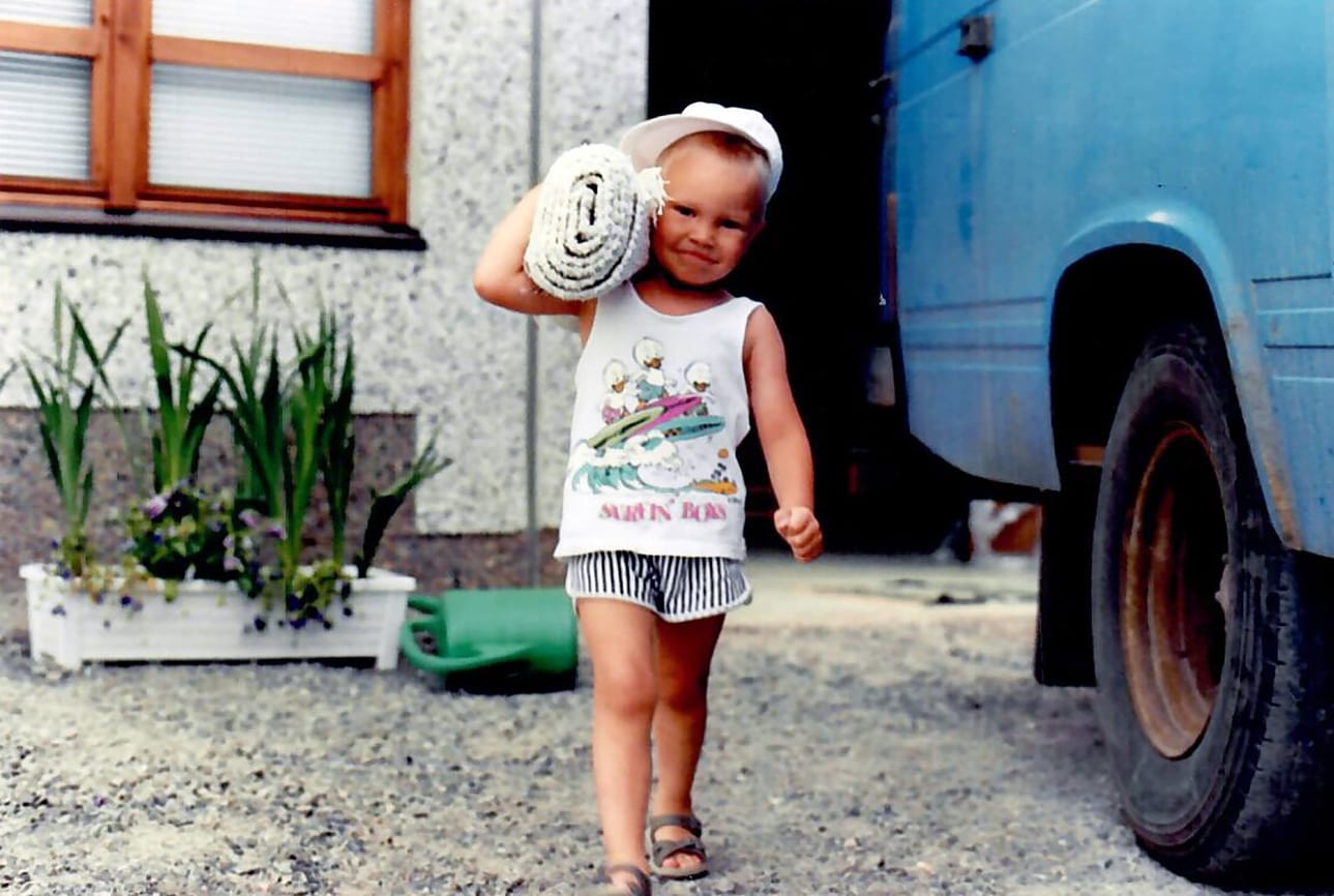 Carpet Syväsen nykyinen toimitusjohtaja Henri Syvänen oli markkinoilla myymässä mattoja jo alle kouluikäisenä 1980-luvun lopulla.