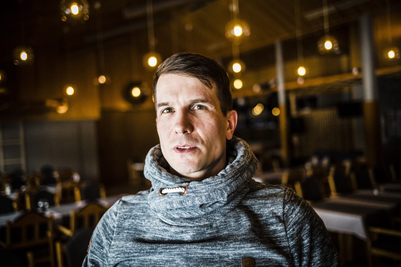 Niko Lakela aloittaa Savukosken Seo-huoltoaseman uutena yrittäjänä.