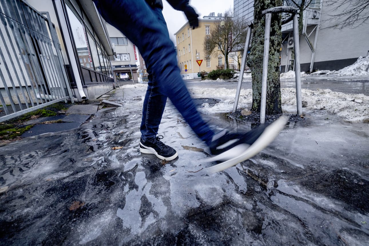 LähiTapiola Pohjoisen asiakkaille sattuu tapaturmia yleisimmin kaatumisen johdosta. Näin on myös Raahessa.