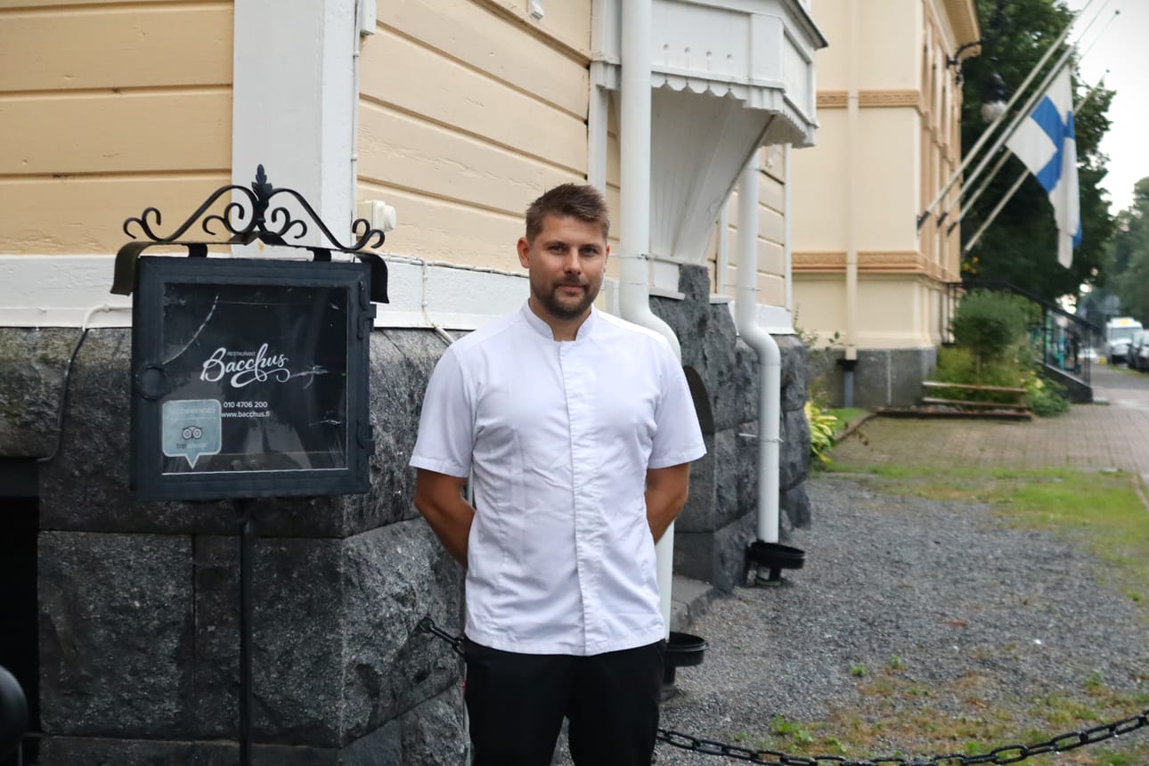 Ravintola Bacchus sijaitsee historiallisen rakennuksen kellarikerroksessa. Ravintolayrittäjä Tom Gunell muistelee, että Bacchus on ollut mukana ravintolatapahtumassa jokaisena vuotena.