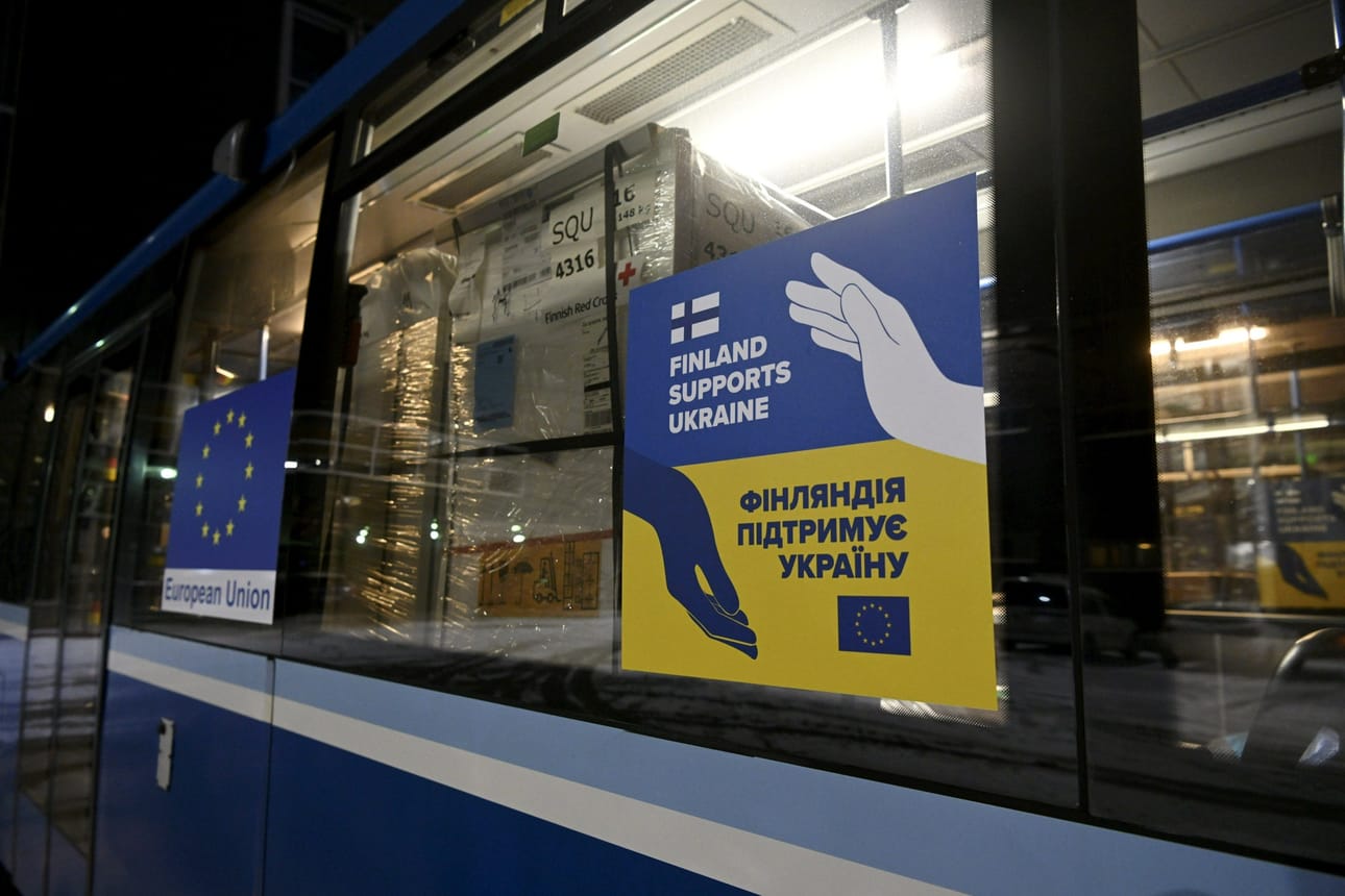 Suomalaiset ja ruotsalaiset ovat koko EU:ssa vankimmin sitä mieltä, että Ukrainan tukeminen ja pakotteiden määrääminen Venäjälle on ollut oikea ratkaisu. LEHTIKUVA / Markku Ulander