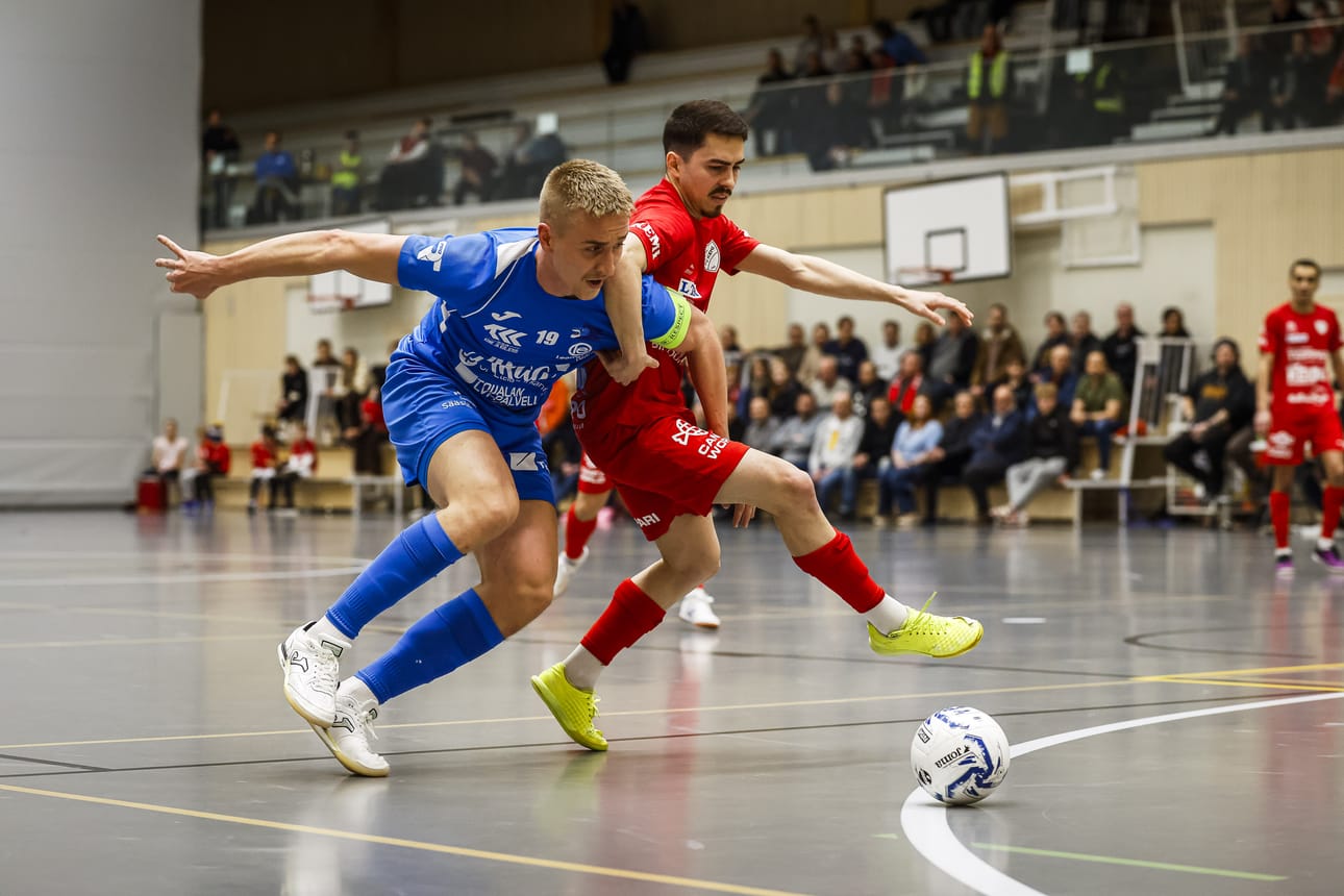 Akaalaispoppoo kapteeni Aleksi Pirttijoen johdolla tylsytti kemiläisten hyökkäyksen. Sen sai todeta myös Giovanni Paesano.