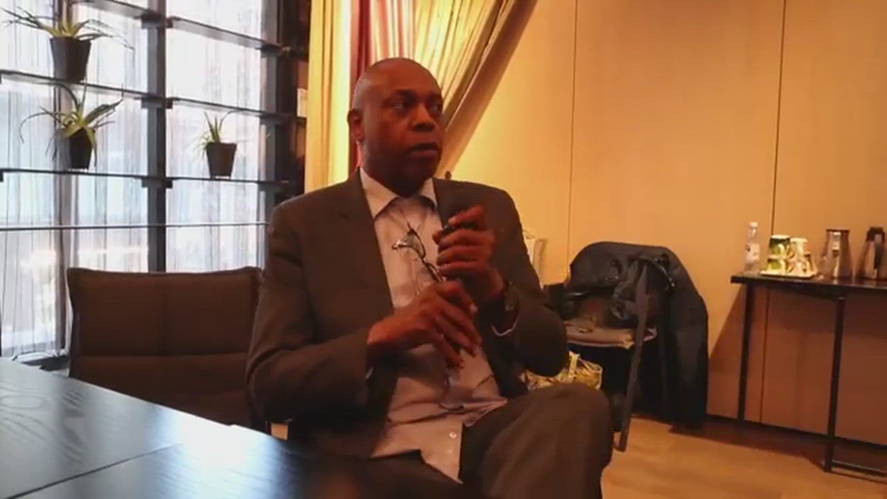 Imitaattori Michael Winslow