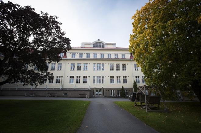 Psykiatreista on ollut kova pula jo pitkään Vaasan keskussairaalassa. Syksyllä ostolääkärit tuonevat asiaan korjausta. KUVA: JARNO PELLINEN