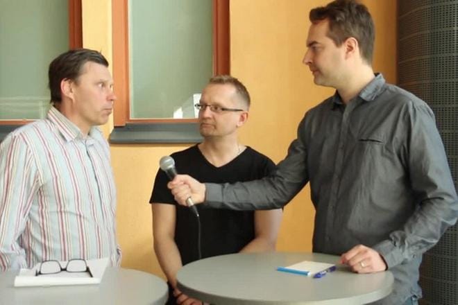 Pohjalaisen jalkapallostudiossa Pohjalaisen urheilutoimittaja Harri Puhakainen ja valmentaja Tomi Kärkkäinen analysoivat VPS:n alkukauden tuloksia, pelejä ja pelaamista.