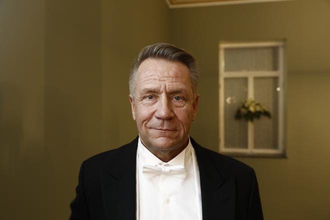 Yö-yhtyeen laulaja Olli Lindholm. KUVA: Joel Maisalmi