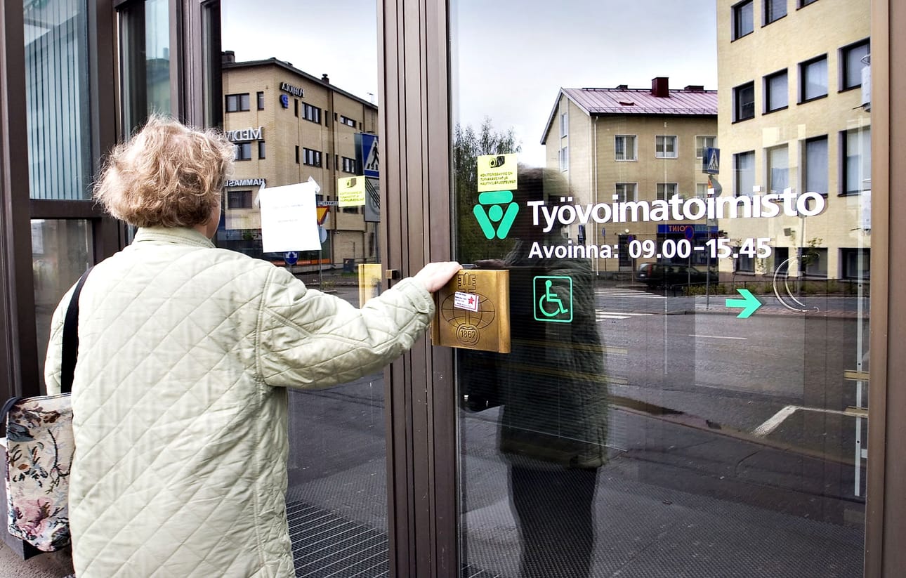 Huhtikuusta toukokuuhun työttömyysaste kuitenkin kasvoi 1,1 prosenttiyksikköä.