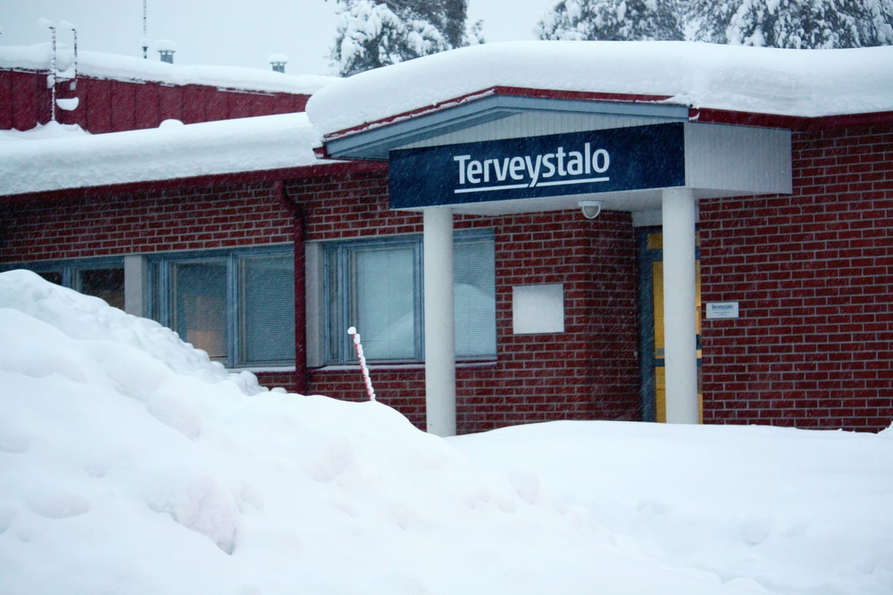 Muun muassa Terveystalo toimii entisen ammattikoulun tiloissa.