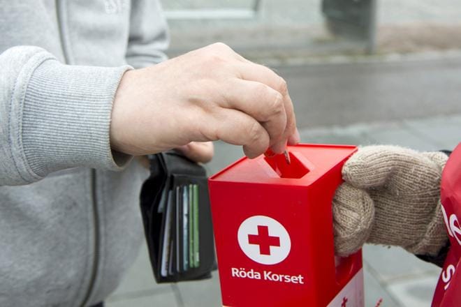 Lakimuutos salli rahankeräykset yhdistysten ja muiden yleishyödyllisten toimijoiden lisäksi myös yksityishenkilöiden muodostamille ryhmille. Arkistokuva. KUVA: Minna Jalovaara