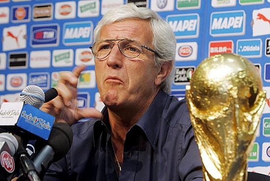 Marcello Lippi päättää uransa Italian peräsimessä.