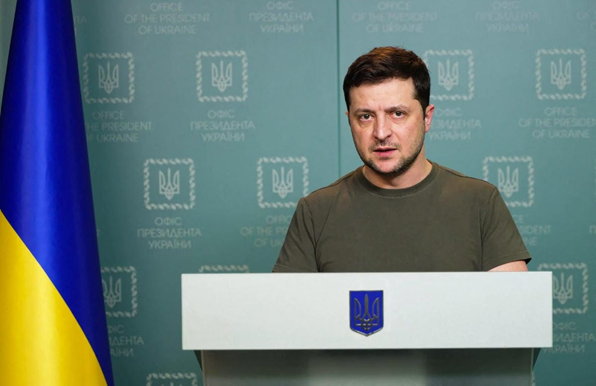 Ukrainan presidentti Volodymyr Zelenskyi vetosi voimakkaasti EU:hun EU-parlamentille videoyhteydellä pitämässään puheessa. LEHTIKUVA/AFP