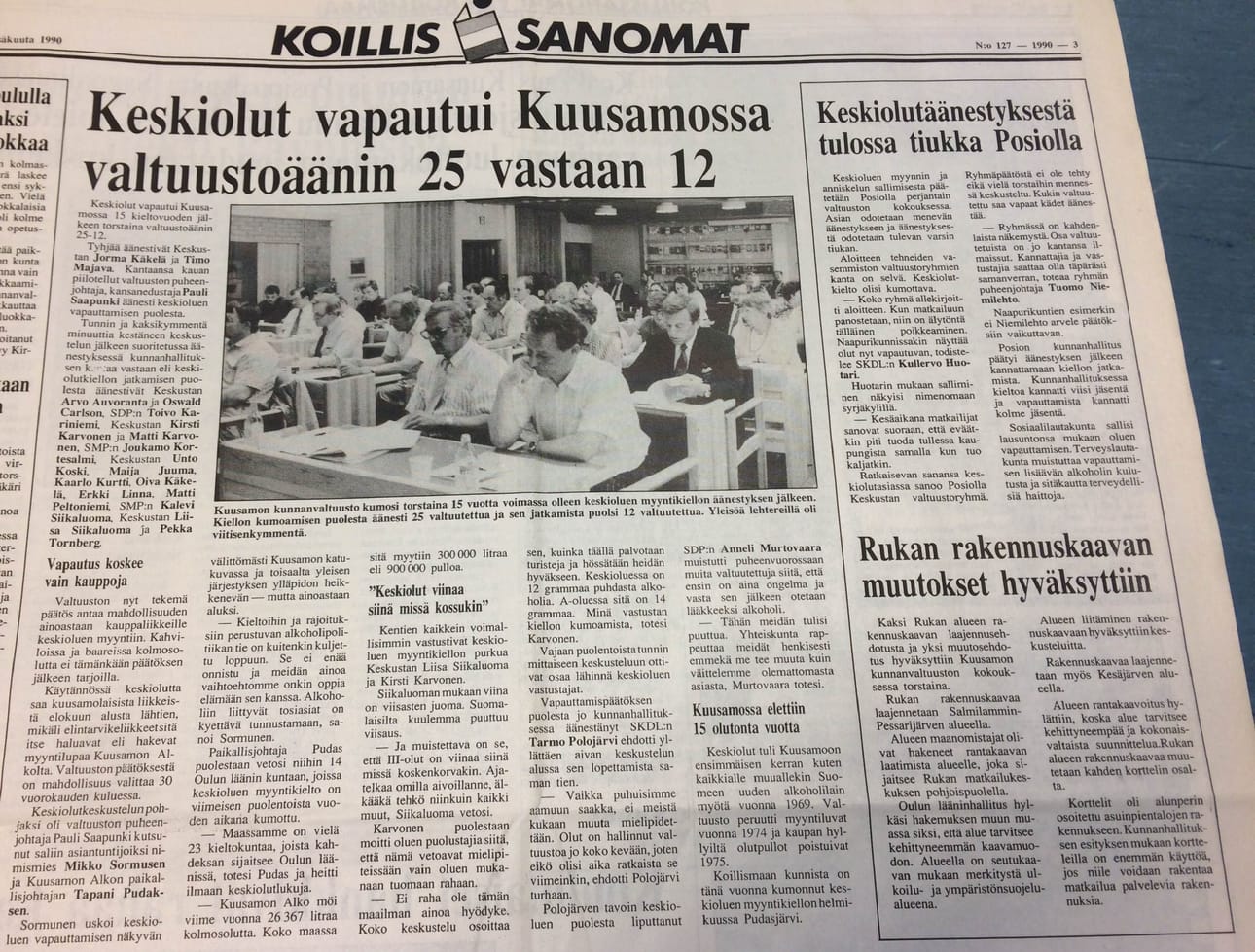 Keskioluen vapautuminen oli Koillissanomien ykkösuutinen 29. kesäkuuta 1990.