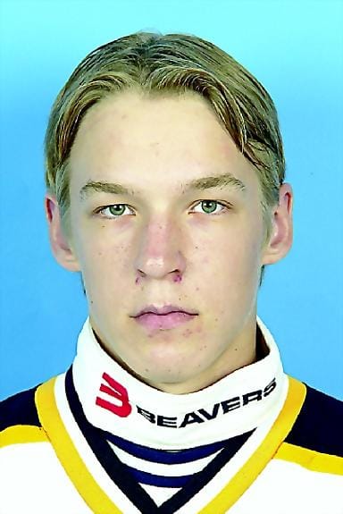 Rennosti. Ilves-veskari Tuomas Nissinen ei suuremmin jännitä veräjän suulla.