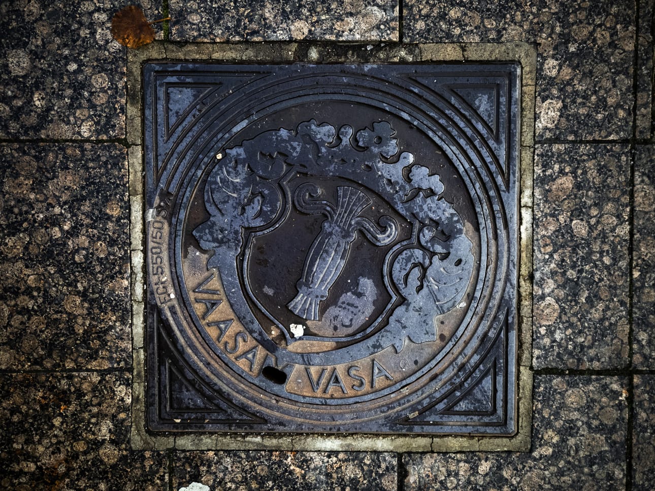 Hulevesimaksut nousevat Vaasassa. Korotuksia perustellaan muun muassa ilmastonmuutoksella, joka lisää sademääriä.