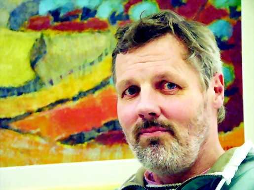 Jazzmies. Puheenjohtaja Pertti Kinnunen on Rajatsi ry:n ruumiillistuma. Juhlivan yhdistyksen jäsenmäärä on vakiintunut 60-80 jäsenen tasolle.