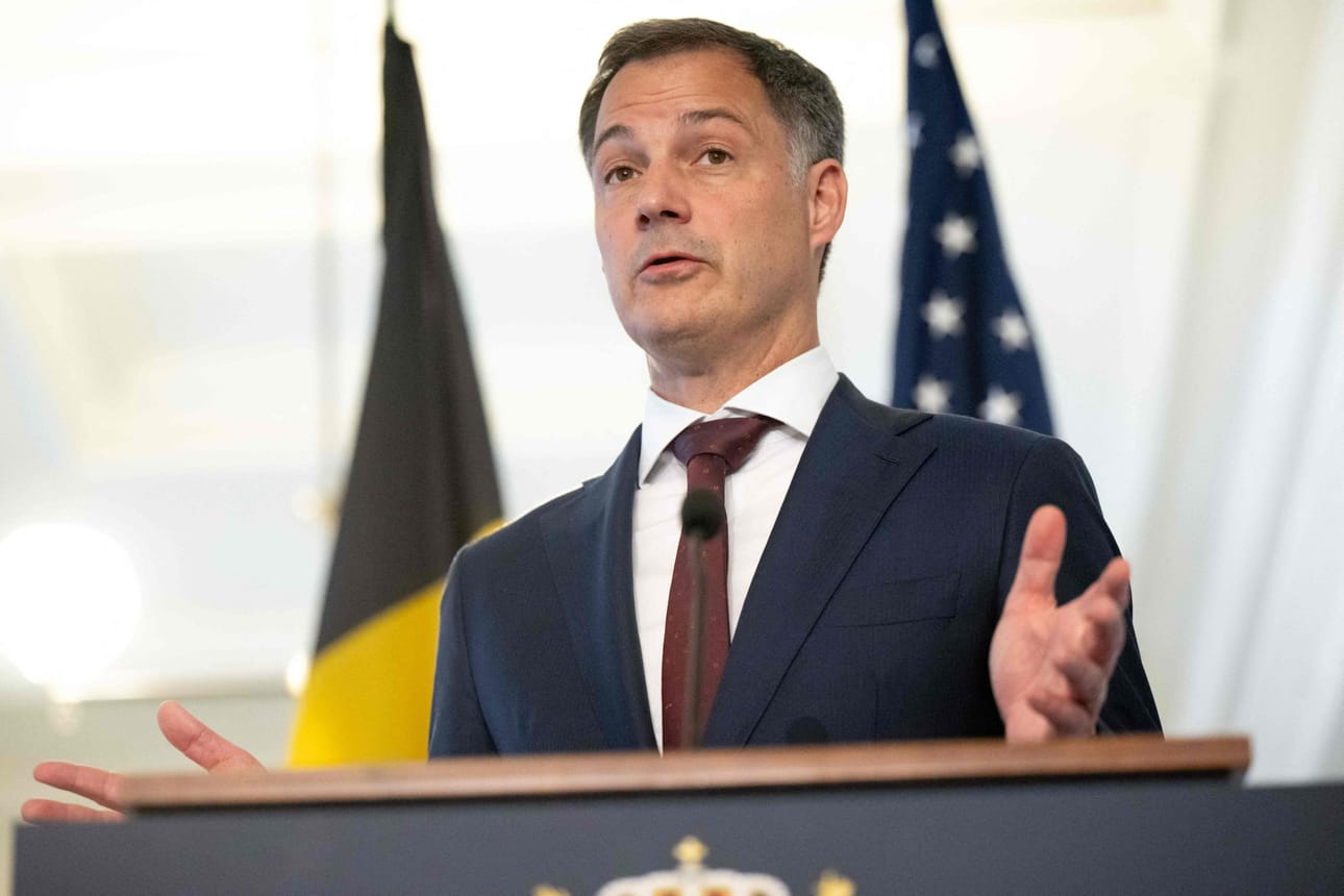 Nykyisen pääministeri Alexander De Croon johtaman seitsemän puolueen hallituskoalition synnyttäminen vei 493 päivää. LEHTIKUVA / AFP