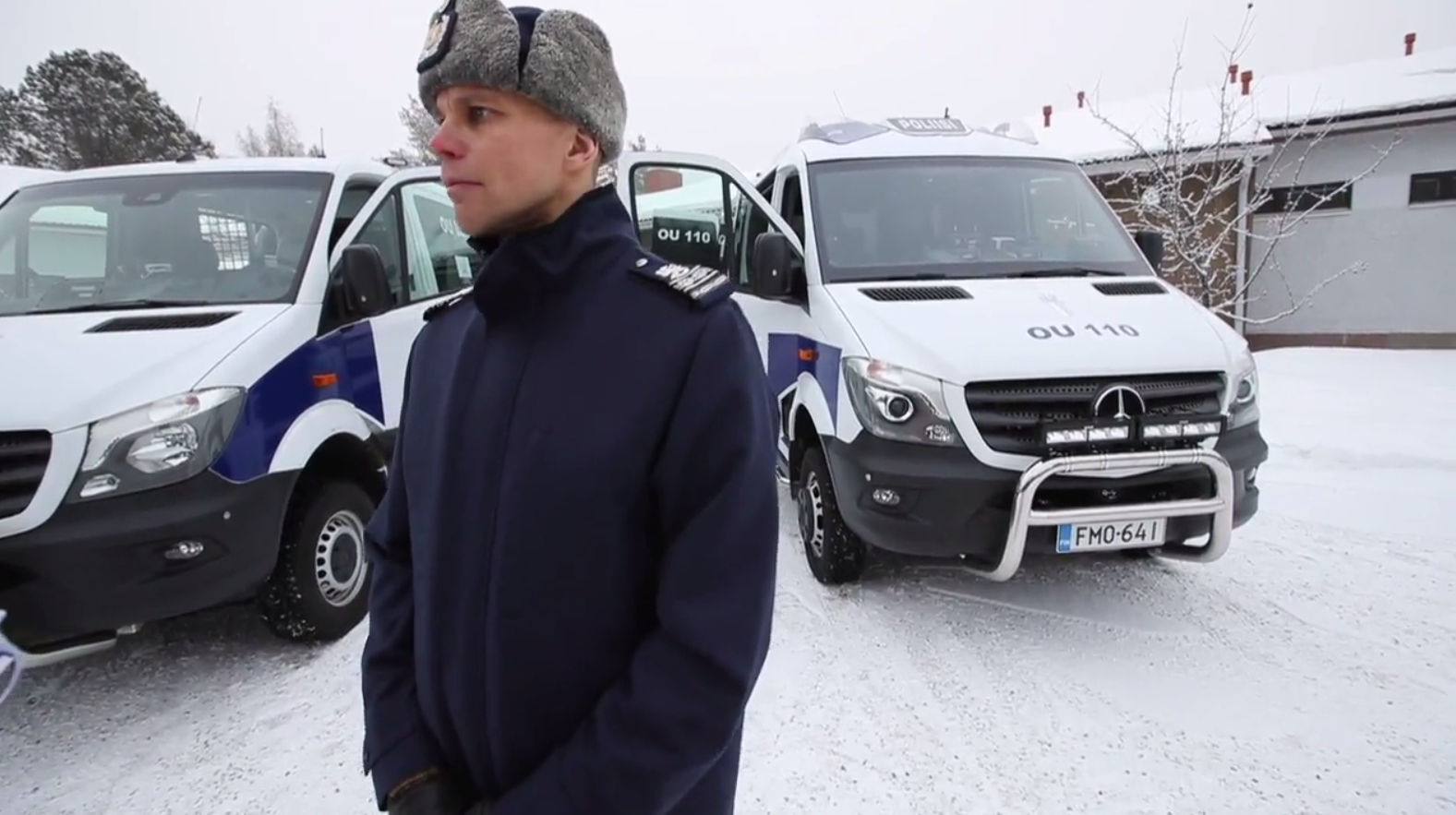 Oulun poliisin uudet ajoneuvot esittelyssä