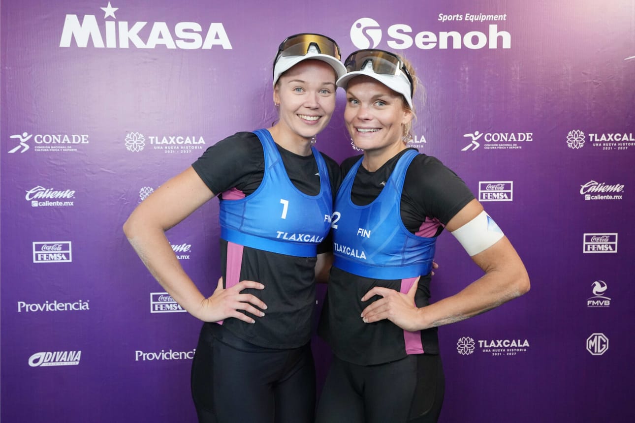 Taru Lahti-Liukkonen ja Niina Ahtiainen etenivät Meksikon MM-turnauksessa jatkoon.