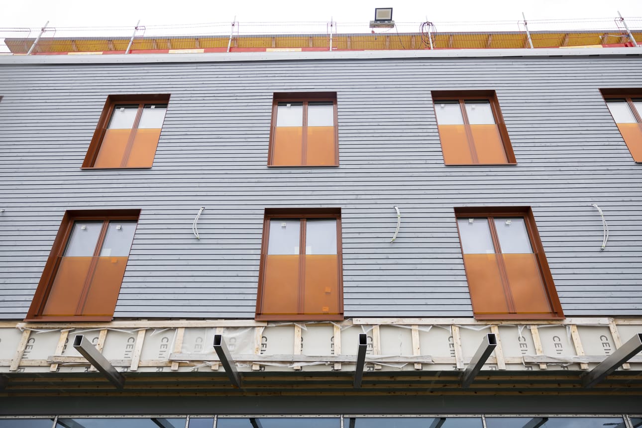 Oulun torihotellin rakennustyöt pääsivät jatkumaan viime kesänä toden teolla.
