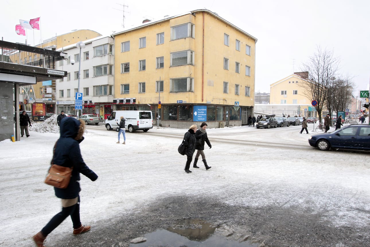 Arina on hakenut purkulupaa Galleria korttelissa sijaitseviin rakennuksiin.