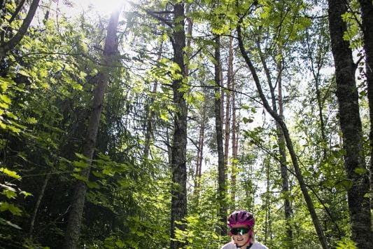 19-vuotias Vaasan Suunnistajia edustava Eveliina Välimaa lähtee pyöräsuunnistuksen nuorten MM-kisoihin. KUVA: PAULA KASKIMAA
