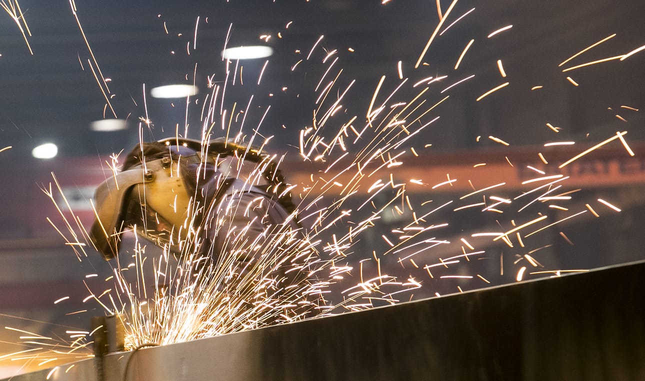 Pienimuotoista yritystoimintaa varten rakennetut rakennukset ovat aiheuttaneet tulkinnanvaraa. Luonnosvaiheessa olevat Siikalatvan rakennusmääräykset ohjaavat kuntalaisia esimerkiksi tuonkaltaisiin lisärakennuksiin liittyvissä kysymyksissä. Kuvituskuva.