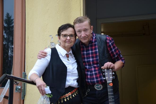 Marja Nukala ja Simo Silmu ovat tutustuneet toisiinsa Yölinnun keikoilla. KUVAT: OUTI RANTALA
