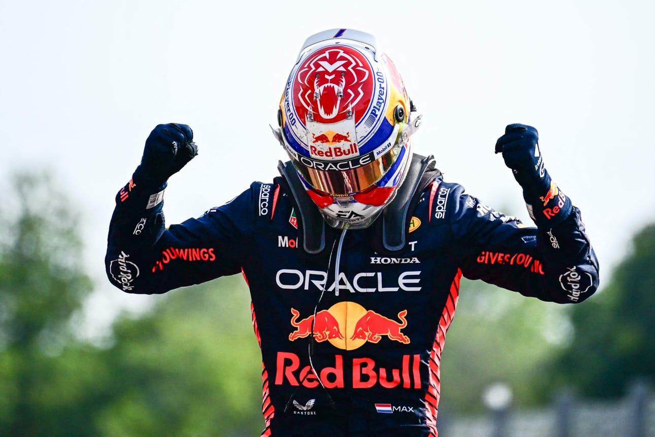 Max Verstappen juhli Monzassa kymmenettä peräkkäistä voittoaan. LEHTIKUVA/AFP