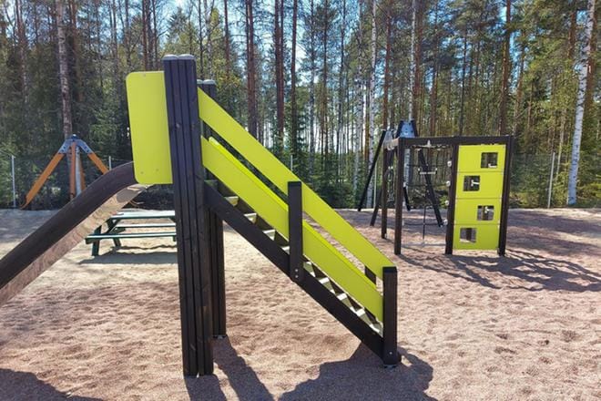 Alajärven Pynttärin uusi leikkikenttä on yksi MLL:n leikkikenttäkerhojen kokoontumispaikoista. Kerhot alkavat kesäkuun alussa. KUVAT: SARI HEINILÄ