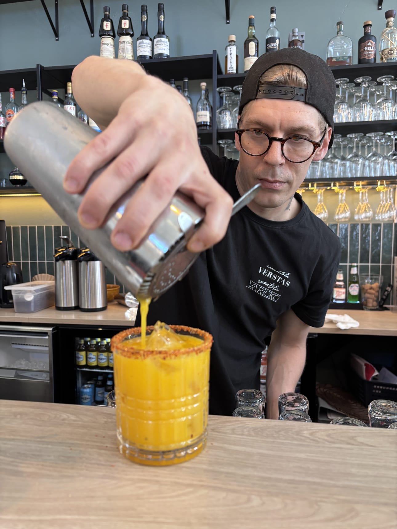 Ravintola Verstaan yrittäjä Rami Haavisto on ollut ideoimassa Spicy mango margaritaa.