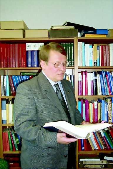 Uusi edustaja. Toni Isoluoma vastaa asianajajaliiton hallituksessa Oulun, Lapin ja Vaasan alueen edunvalvonnasta. Hallituksen jäsenyys on kolmivuotinen.