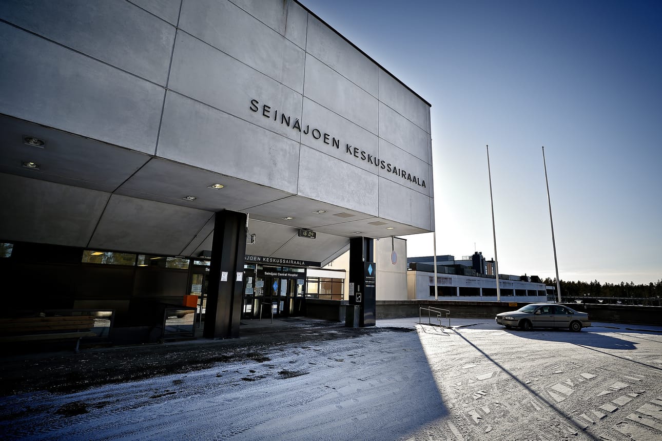 Etelä-Pohjanmaan hyvinvointialueen valtuusto pitää aloituskokouksensa Seinäjoen keskussairaalan auditoriossa maanantaina 7. maaliskuuta. Arkistokuva.