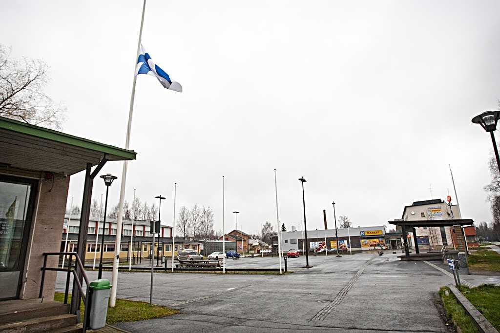 Tyrnävällä oli maanantaina suruliputus.
