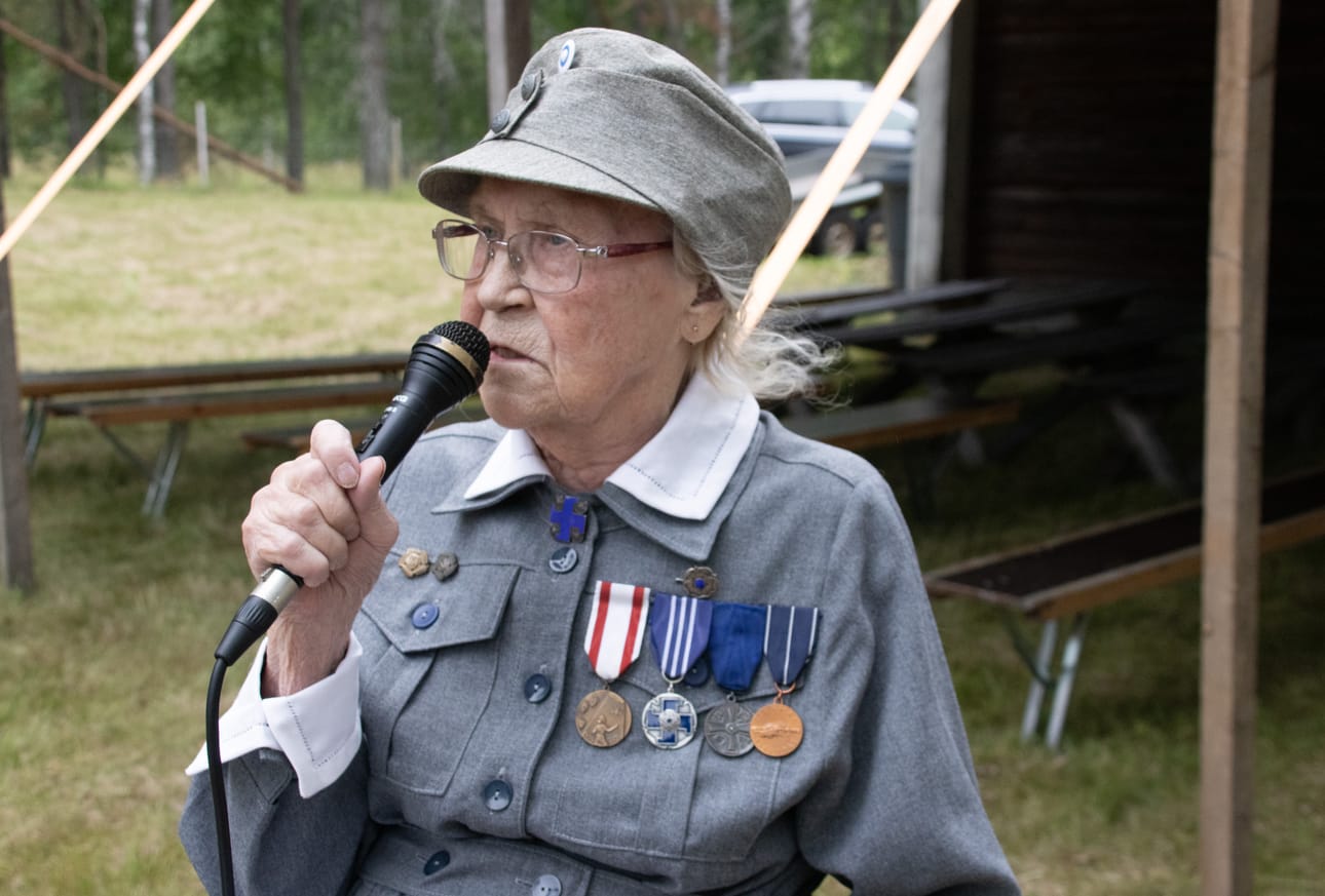 Helena Saarela (os. Ojanaho) piti Pulkkila-päivät viikon päättäneellä, Pulkkilan Seuran järjestämällä Museopiknikillä puheenvuoron kertoen omakohtaisista kokemuksistaan pikkulottana Pulkkilassa.