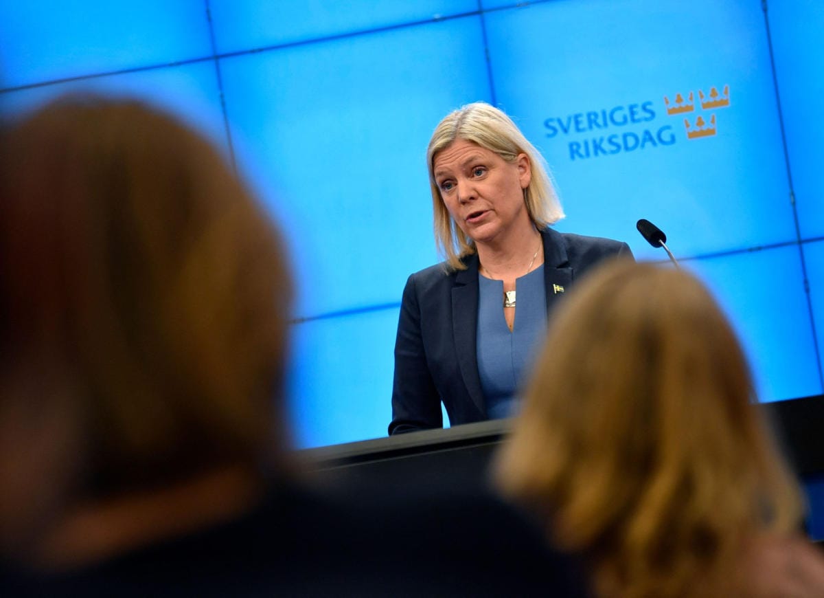 Magdalena Andersson valittiin Ruotsin pääministeriksi viime keskiviikkona pienimmällä mahdollisella marginaalilla. Hän erosi tehtävästä vain seitsemän ja puoli tuntia myöhemmin. LEHTIKUVA / AFP