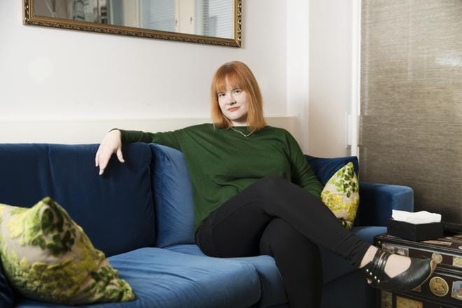 Mirka Paavilainen työskentelee psykologina lapsettomuusklinikka Ovumia-Fertinovassa. Hän on käynyt itsekin lapsettomuushoidoissa. KUVA: