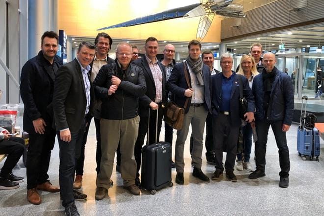 Seinäjoen kaupungin ja liike-elämän edustajien delegaatio matkusti sunnuntai-iltana Helsinki-Vantaan lentoasemalta kohti Kiinaa. Shangaihin eteläpohjalaisten lento laskeutuu maanantaiaamuna. KUVA: TAPIO SEPPÄ-LASSILA