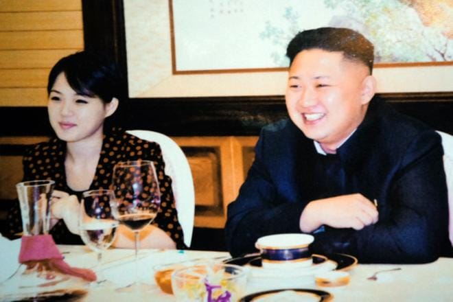 Kim Jong-un johtaa isältään perimäänsä Pohjois-Koreaa itsevaltiaan ottein. Nuoruudessaan hän oleskeli Sveitsissä, Yhdysvalloissa ja Aasiassa. KUVA: Yle Kuvapalvelu