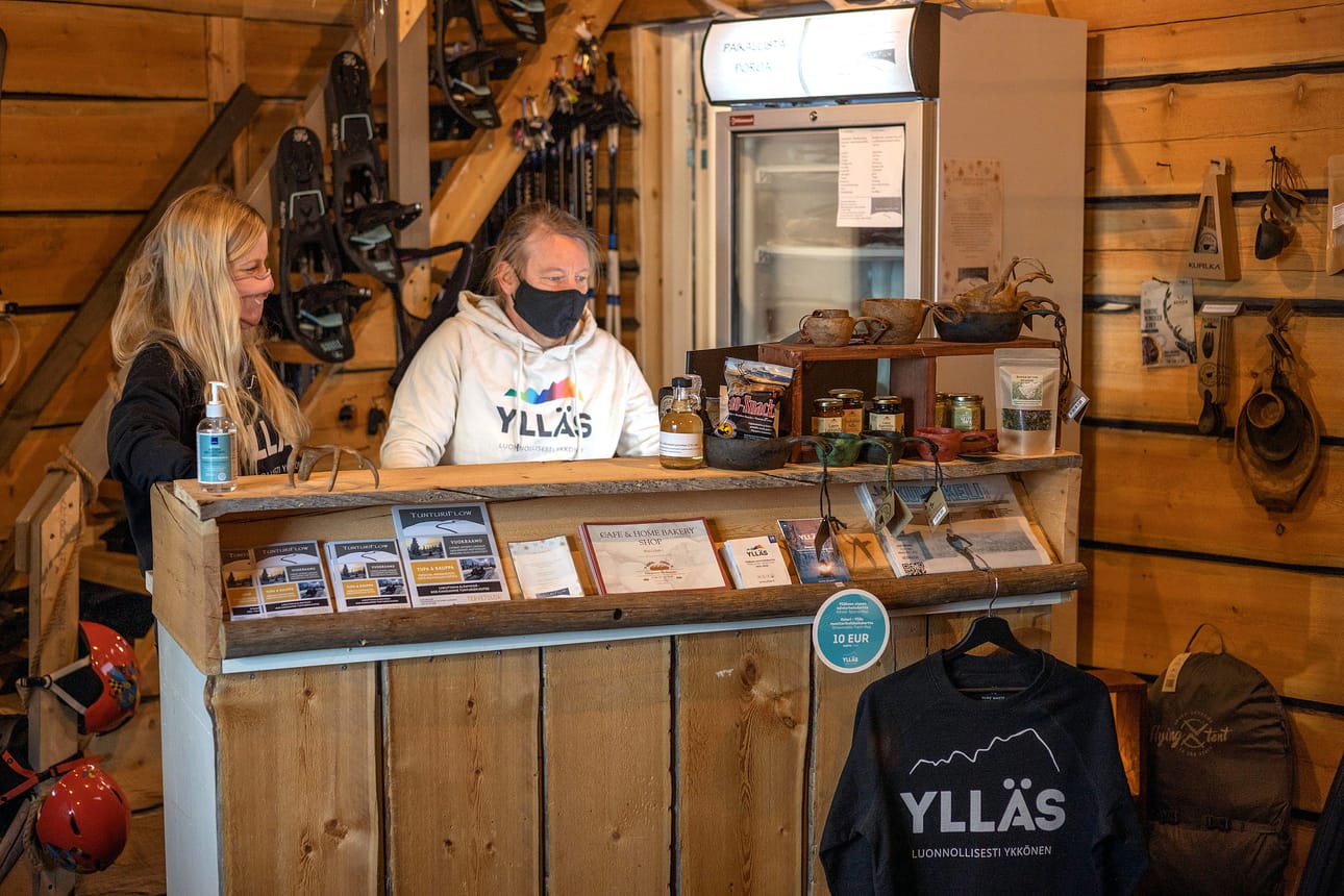 Kaiken toiminnan taustalla ovat vahvat luontoarvot, joiden ympärille myös yrityksen tarjoamat palvelut ovat nivoutuneet, Ari Eskola ja Heini Hujanen kertovat.